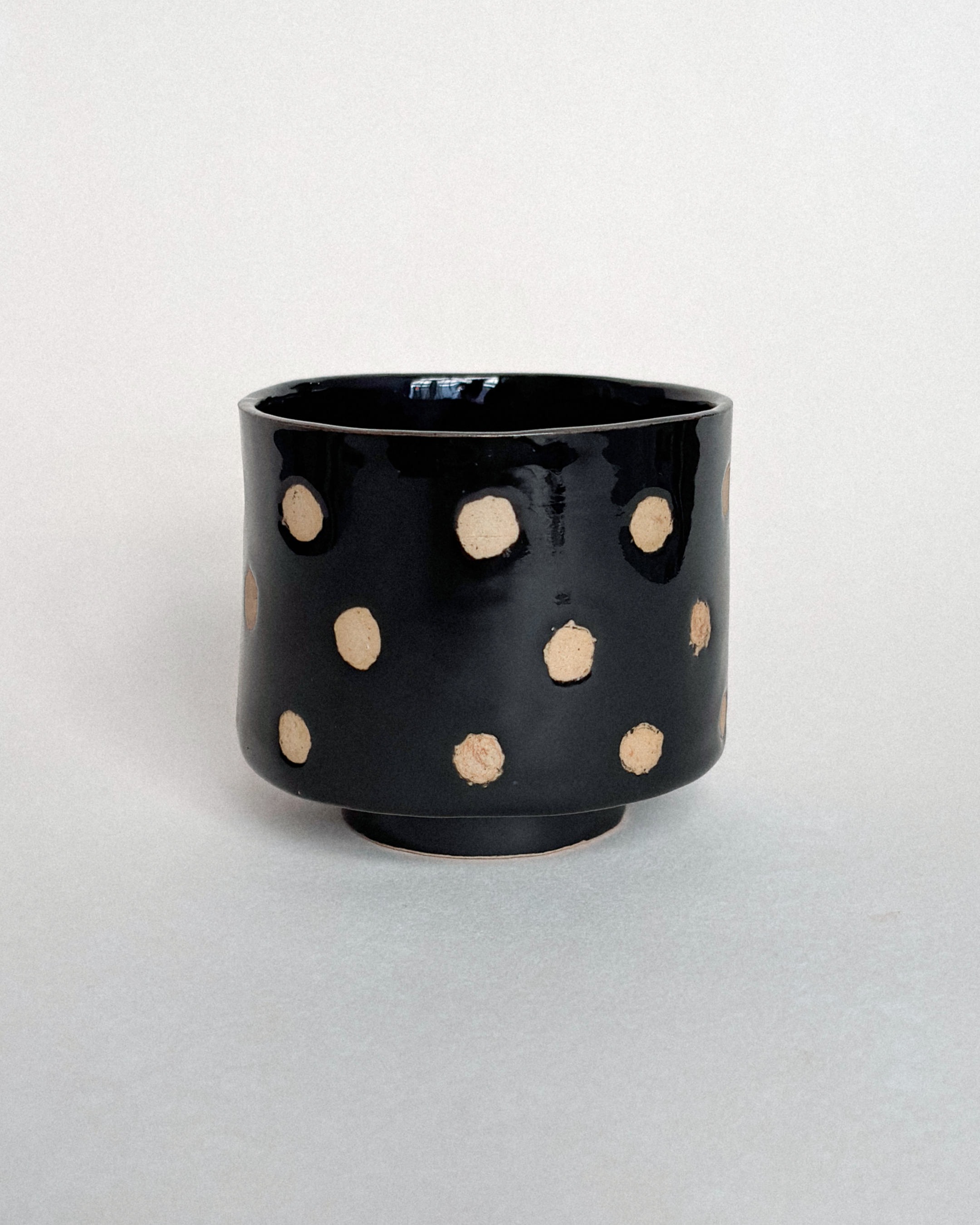 CZARKA BLACK GROSZKI